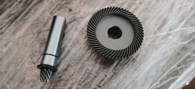 Big and small helical gears
